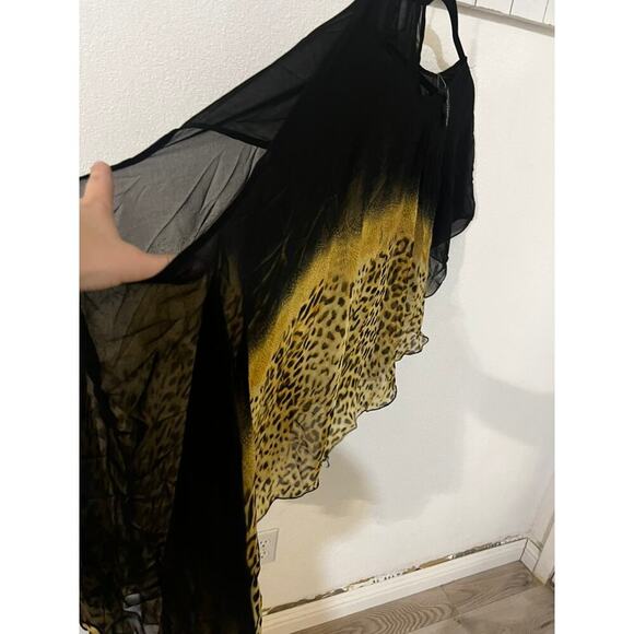 NWT Pretty Angel silk leopard & black asymmetrical top size S - Picture 7 of 7